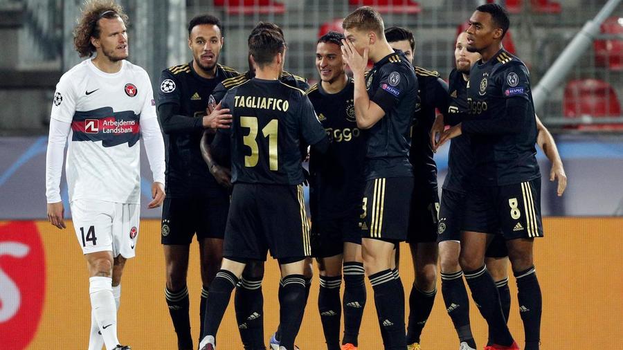 Ajax Amsterdam a devenit al şaselea club care marchează 700 de goluri în cupele europene