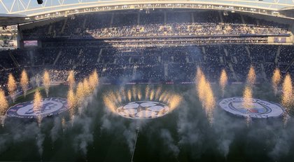 VIDEO | Spectacol grandios la Porto, înainte de finala Ligii Campionilor. Organizatorii au cinstit aşa cum se cuvine duelul 100% englezesc