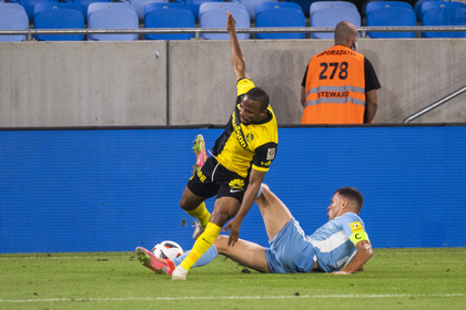 Slovan Bratislava - Young Boys Berna 0-0, în manşa tur din preliminariile Ligii Campionilor. Învingătoarea o poate înfrunta pe CFR Cluj