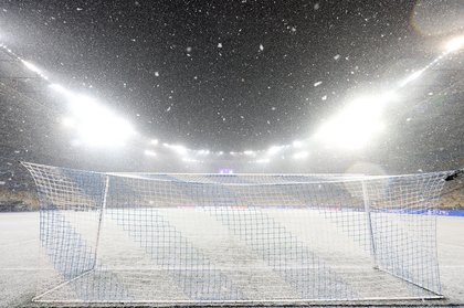 FOTO | Ninge ca în poveşti la Kiev. Dinamo şi Bayern vor juca pe un teren alb