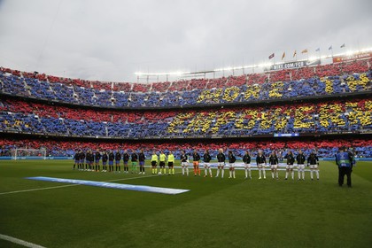 Record în fotbalul feminin: 91.553 de spectatori au fost prezenţi la meciul FC Barcelona - Real Madrid din sferturile Champions League! Scorul final a fost uluitor