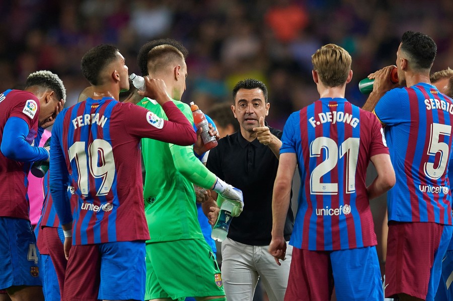 Ce lovitură încearcă Barcelona! Ţinta catalanilor pentru înlocuirea lui Frenkie de Jong!