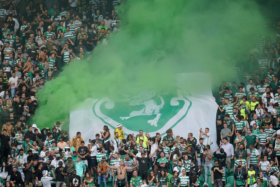 VIDEO | Fiesta pe "Alvalade": Sporting îl face K.O. pe Conte în doar trei minute şi e cu un pas în optimile de finală din Liga Campionilor!