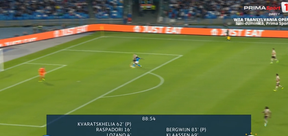 VIDEO | Eroare de neînţeles în apărarea lui Ajax. Osimhen profită şi aduce o nouă victorie cu multe goluri pentru Napoli