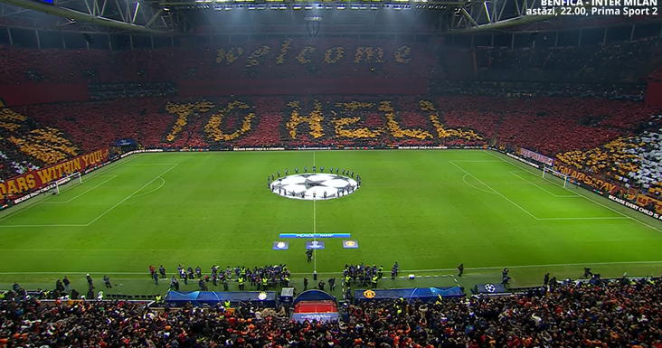 VIDEO | ”Bine aţi venit în iad”. Coregrafie fabuloasă pregătită de fanii lui Galatasaray pentru meciul cu United