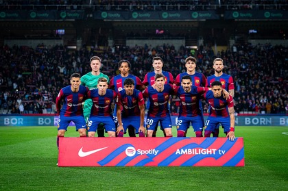 Doi suporteri ai FC Barcelona, arestaţi la Paris după saluturi naziste şi gesturi rasiste