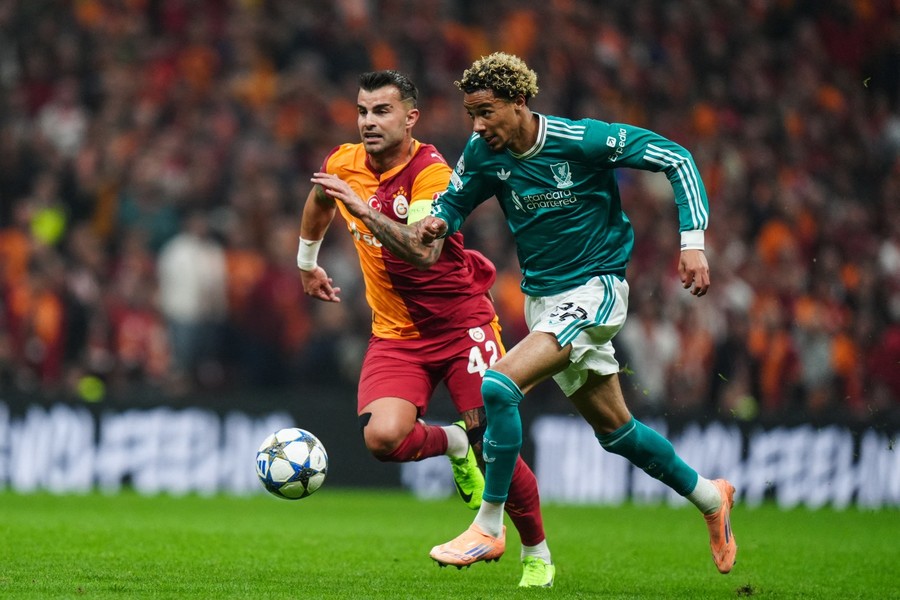 VIDEO | UEFA Champions League, la Prima Sport! Liverpool pierde la Istanbul. Cristi Chivu, victorios cu Inter. Atletico şi Bayern, scorurile serii 