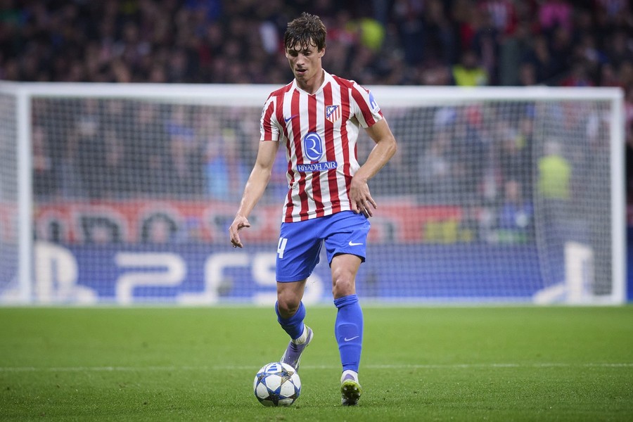 Fundaşul echipei Atletico Madrid, Robin Le Normand, a suferit o leziune la genunchiul stâng