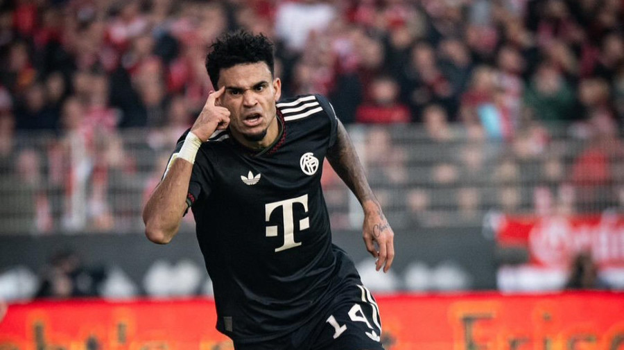 Luis Diaz a fost suspendat trei meciuri după eliminarea din meciul cu PSG