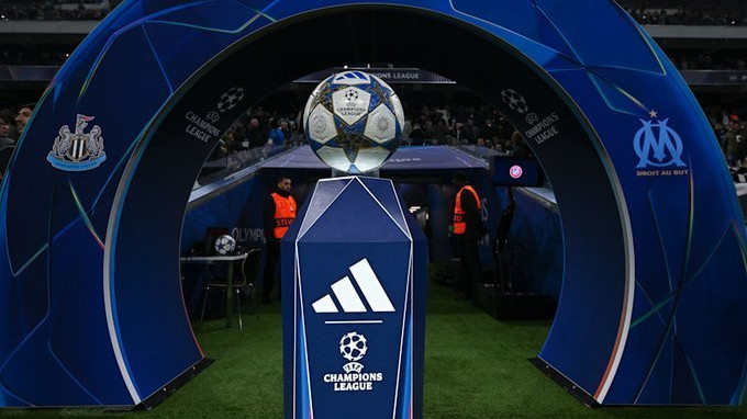 Newcastle denunţă ”tratamentul inacceptabil” al suporterilor săi de către poliţie după meciul de la Marseille