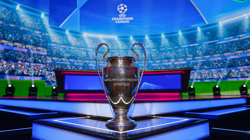 //i0.1616.ro/media/581/3142/38107/22314232/3/trofeul-ucl.jpg
