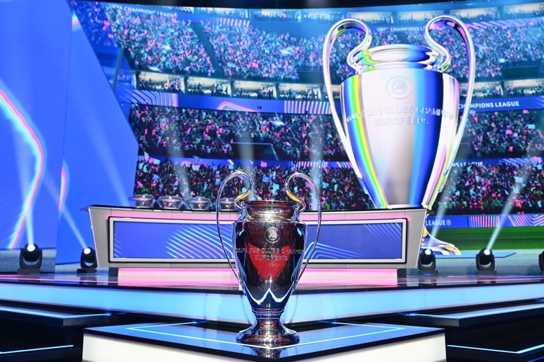Tragerea la sorţi a Champions League este pe PrimaSport şi PrimaPlay.ro! Avem 3 români în faza principală