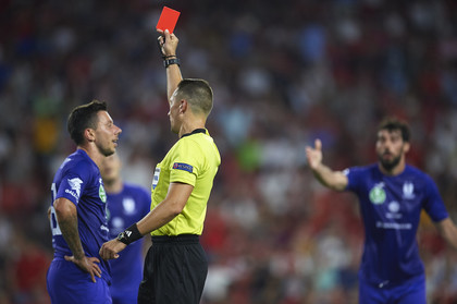 UEFA a decis cine arbitrează partida retur dintre Sevilla şi CFR Cluj. E omul care a condus şi Celtic - CFR 3-4