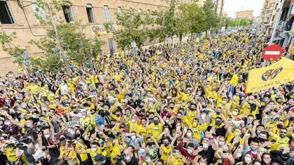 Villarreal a sărbătorit alături de mii de fani câştigarea Ligii Europa