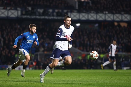 VIDEO | Glasgow Rangers – Tottenham 1-1. Radu Drăguşin a fost titular la oaspeţi