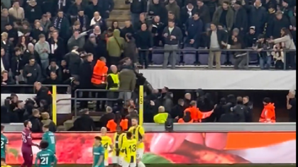 Meciul Anderlecht - Fenerbahce, întrerupt după ciocniri în tribune