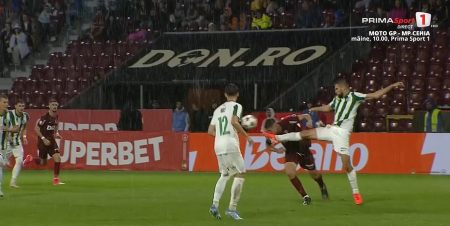 VIDEO | Fază controversată în CFR – Paksi! Gjorgjievski, lovit în plină figură de fundaşul oaspeţilor 