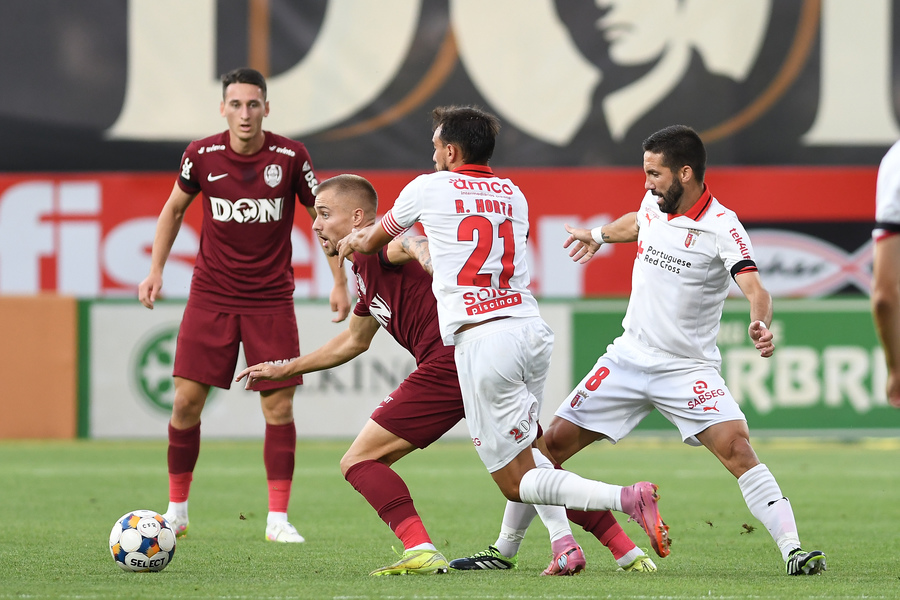 VIDEO | Momente tensionate în Portugalia! Braga deschide scorul dintr-un penalty contestat vehement de CFR 