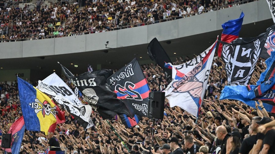 Probleme pentru FCSB după partida cu Aberdeen! Campioana României riscă sancţiuni din partea UEFA 