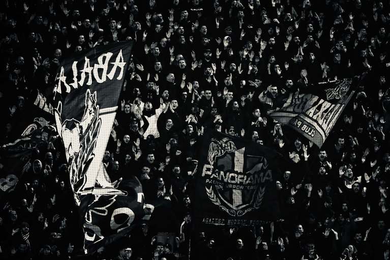 UEFA a luat decizia, după tragedia din România în care au murit 7 suporteri greci! „NU” categoric pentru PAOK-ul lui Răzvan Lucescu