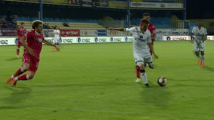 VIDEO | CONCURENŢĂ PENTRU FCSB. OLARU E URMĂRIT DE CLUBURI DIN ANGLIA ŞI GERMANIA