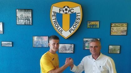 "Cadou" de la Rege: Petrolul a împrumutat un jucător de la Viitorul