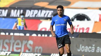 Situaţie nespecifică la Viitorul: mai are un an de contract, dar vrea să plece gratis. Cât vrea Hagi pentru fotbalistul pe care l-a trimis la echipa a doua