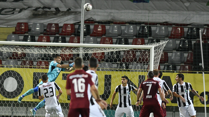 VIDEO | CFR Cluj a câştigat la pas cu Astra. Echipa lui Petrescu s-a impus cu 2-0 