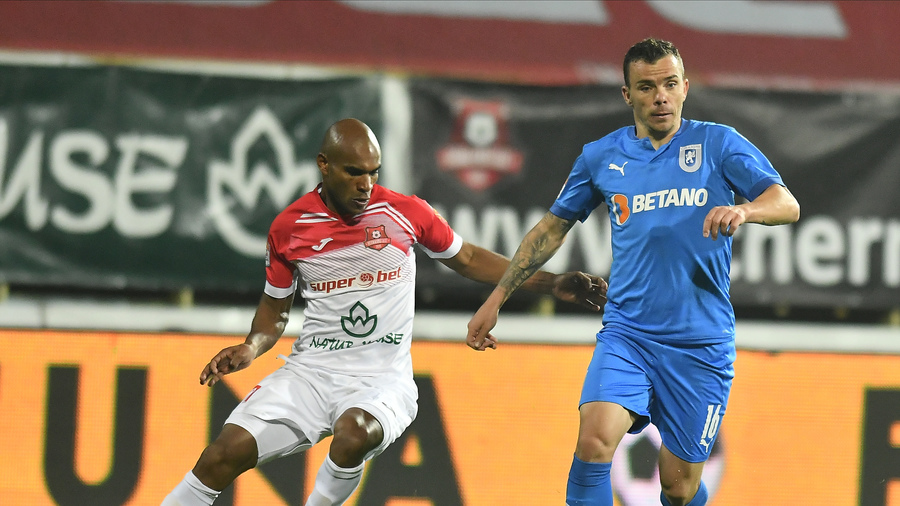 VIDEO | Încă o victorie la limită pentru Craiova! Nistor: "E foarte greu să câştigăm perfect, cu toţii greşim"