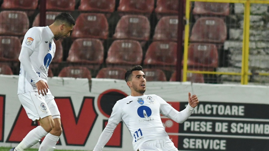 EXCLUSIV | Mijlocaşul dorit de Petrescu la CFR a crescut în Olanda şi Anglia şi anunţă: "În România, doar el se poate apropia de ce e acolo!"