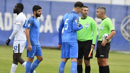 Radu Petrescu, cuvinte incredibile la adresa lui Gardoş. Reacţia lui Ilie Poenaru: "Florin era dezamăgit! Nu ai cum să te comporţi aşa cu un jucător de naţională!"