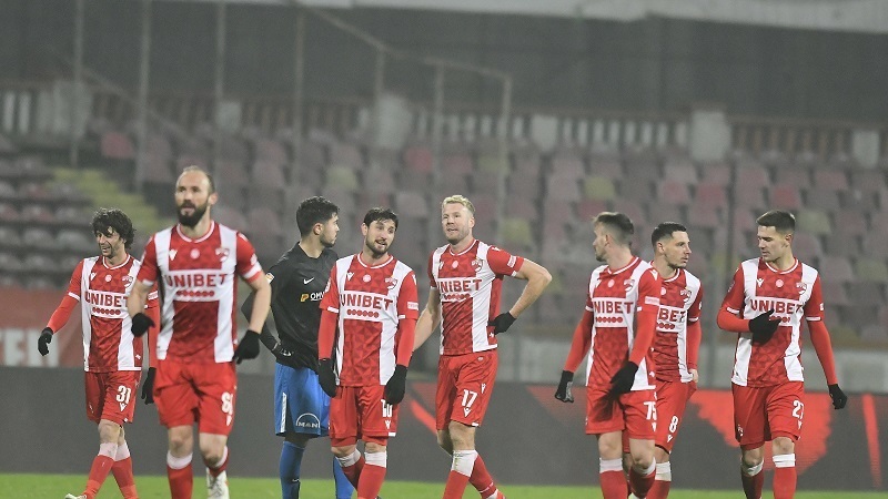 Probleme pe toate fronturile la Dinamo: doi jucători sunt OUT pentru meciul cu FC Argeş, iar Nemec e incert