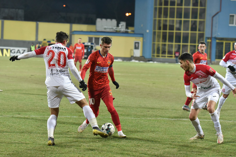 FCSB a cerut penalty cu Hermannstadt