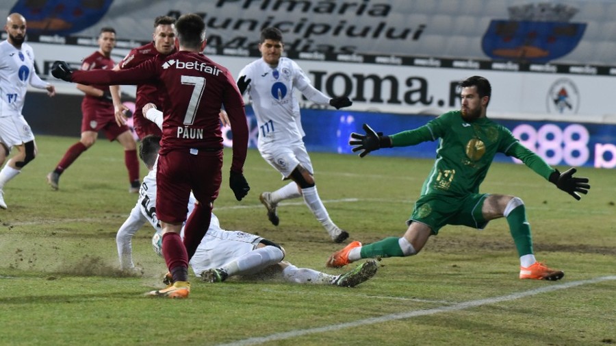 VIDEO | Gaz Metan Mediaş - CFR Cluj 0-1. Echipa lui Edi Iordănescu rămâne la egalitate cu FCSB şi şi-a asigurat calificarea în play-off