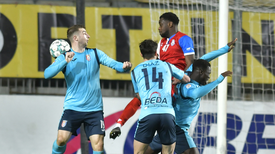 Trei pe două locuri: Botoşani, Academica şi Chindia se bat pentru play-off în ultima etapă. Toate scenariile + cine pierde în caz de egalitate în trei