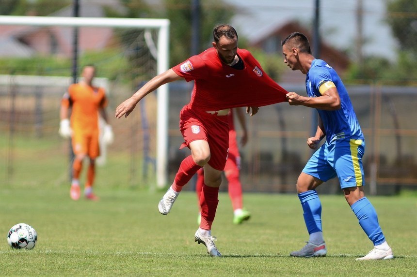 Petrolul a remizat cu Chindia, scor 0-0, într-un meci amical. Echipele folosite de Nicolae Constantin şi Emil Săndoi