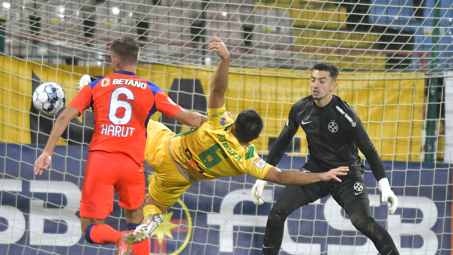 VIDEO | FCSB, victorie fantastică cu lotul decimat! Keseru a marcat cel mai frumos gol al partidei