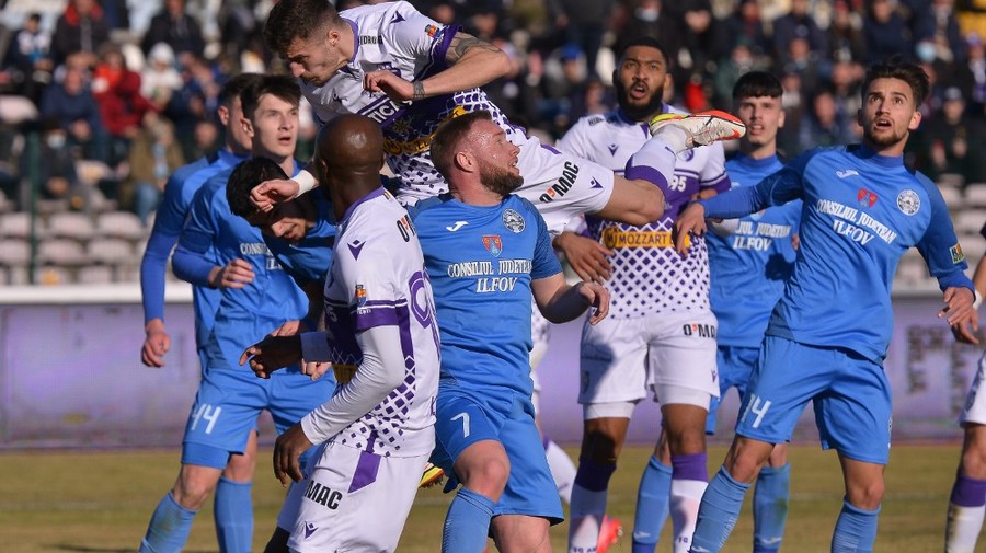 Deţinătorul drepturilor TV a dezvăluit câţi bani vor pierde cluburile din Casa Liga 1, dacă se retrage Academica Clinceni: „Un meci costă peste 100.000 de euro!”