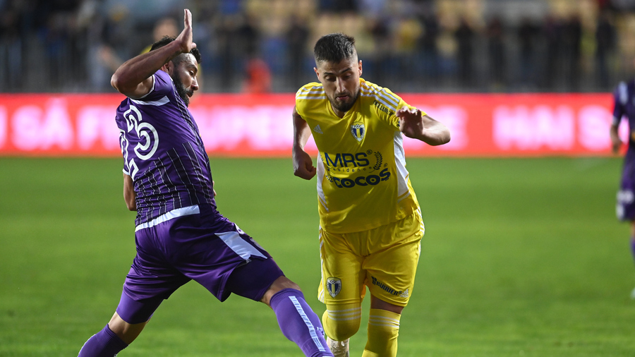 VIDEO | Petrolul - FC Argeş 2-0. ”Lupii galbeni” ies din seria nefastă