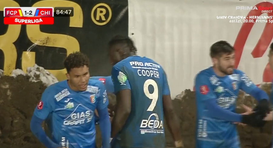 VIDEO | Petrolul – Chindia 1-2. Pe un teren greu, oaspeţii revin după ce au fost conduşi