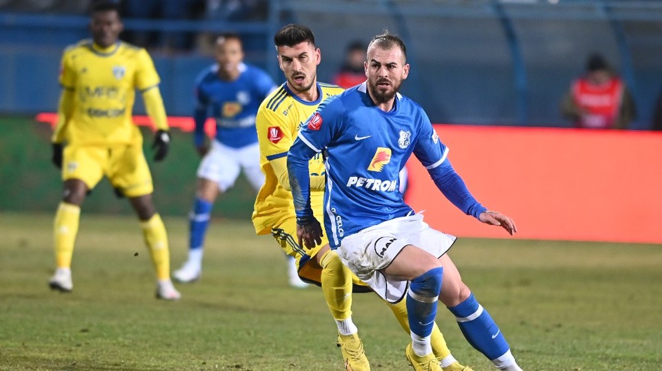 //i0.1616.ro/media/581/3142/38109/21044055/1/farul-constanta-petrolul-ploiesti-superliga-superbet-18-02-2023.jpg