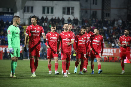 Dinamo a pus mâna pe stadion! Unde se joacă, acasă, cu Poli Iași