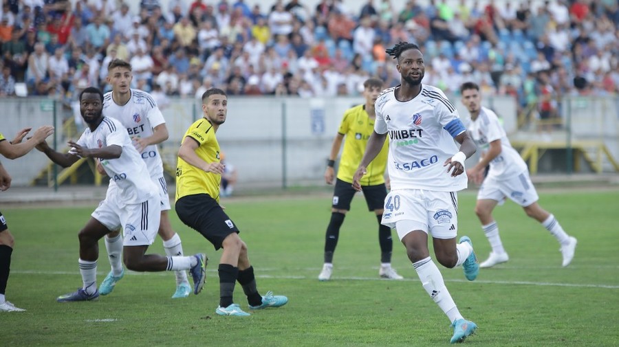 VIDEO | Oţelul - FC Botoşani 0-2. Deziluzia SuperLigii învinge revelaţia şi obţine prima victorie în campionat