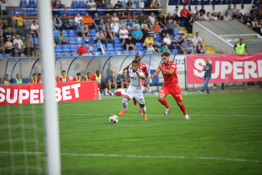 VIDEO | UTA - FC Botoşani 2-2. Arădenii salvează remiza în inferioritate numerică