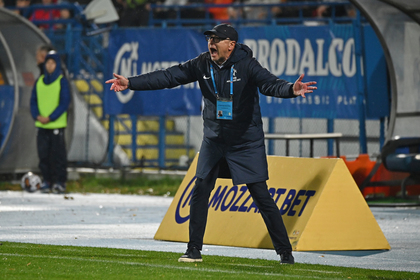 Leo Grozavu se plânge de arbitrajele din Superliga, înainte de Poli Iaşi -  Rapid: "Este un campionat care a fost viciat. În România, cine strigă mai tare, are dreptate!"