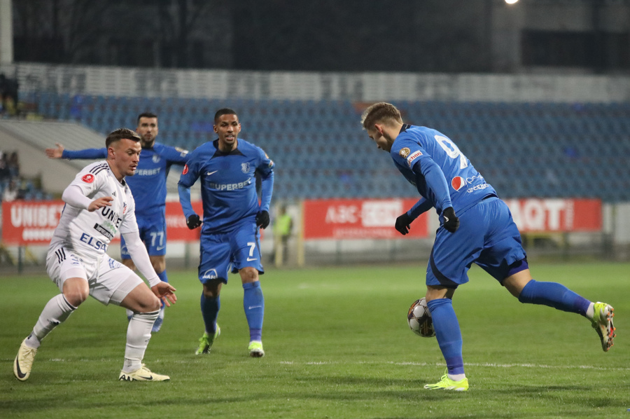 VIDEO | Botoşani - Farul, 0-0. Trupa lui Hagi se califică în play-off după un final de meci tensionat