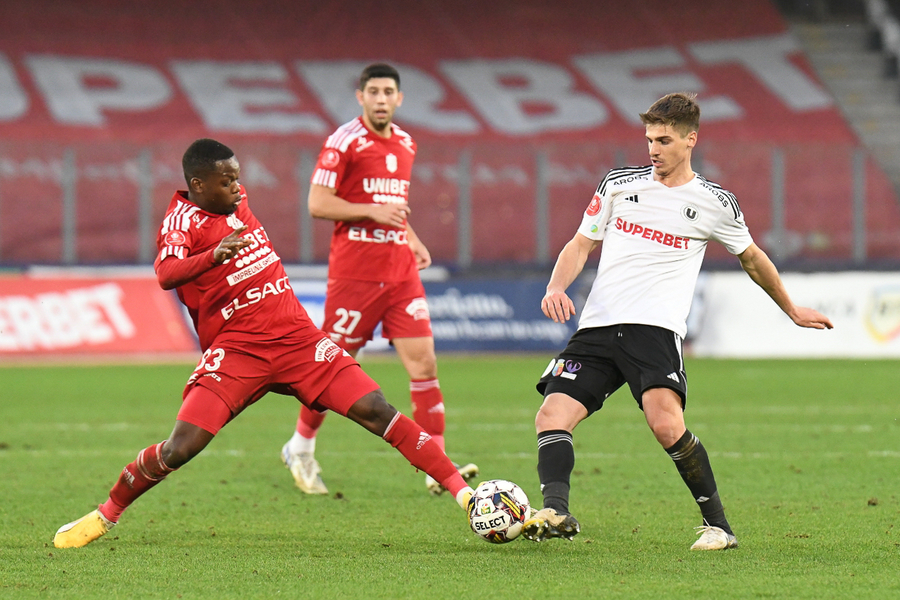 VIDEO | "U" Cluj - FC Botoşani 3-0. ”Şepcile roşii” nu se încurcă de ultima clasată