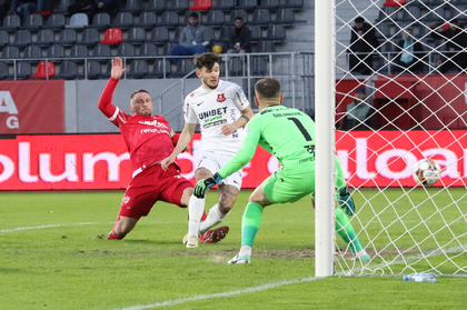 VIDEO | Hermannstadt - Dinamo 3-0. ”Câini” lăsaţi fără colţi la Sibiu