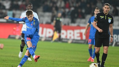 S-a schimbat arbitrul pentru FCSB - Rapid! Kovacs, „retrogradat” după Barcelona - PSG. Cine va fi la centrul partidei de pe „Arena Naţională”