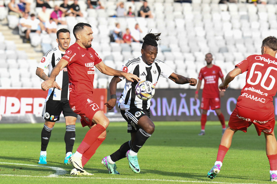 VIDEO | ”U” Cluj - Hermannstadt 3-1. ”Şepcile roşii”, prestaţie magistrală în duelul ardelenesc